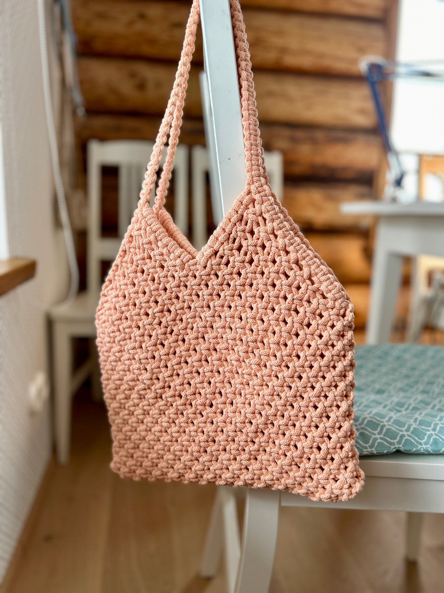 Macrame bag (color: peach)