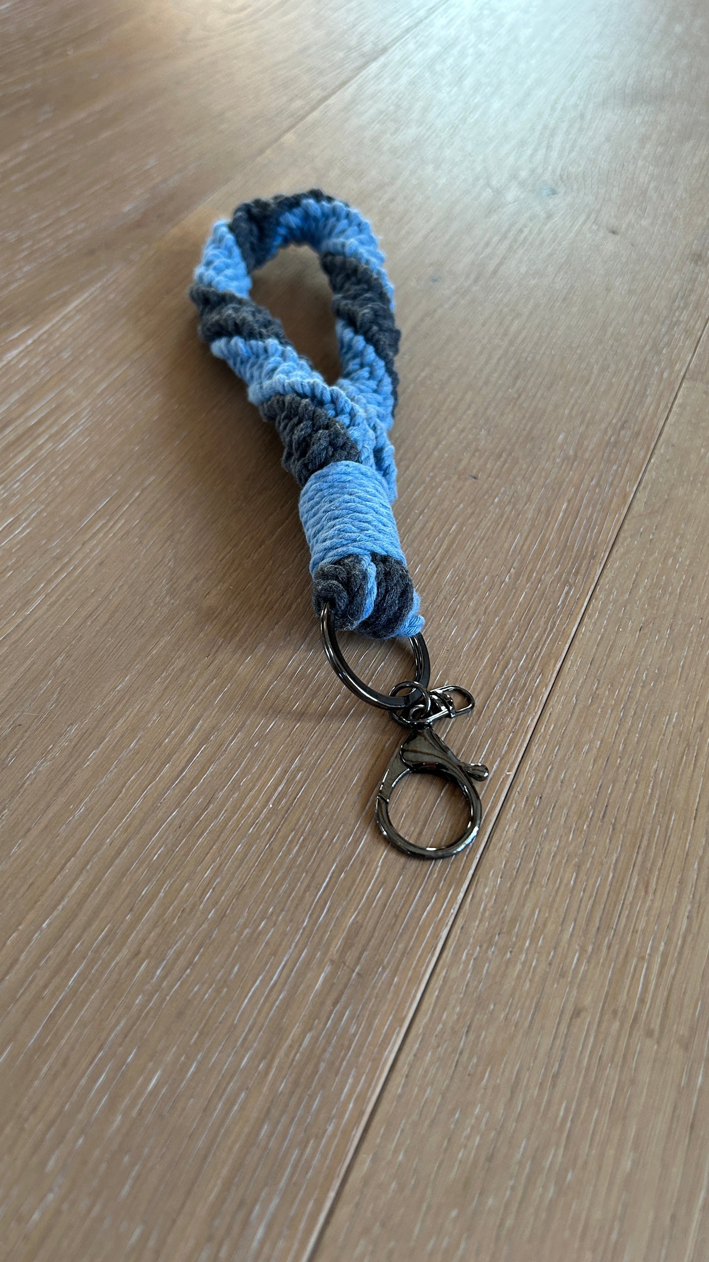 Macramé Keychain